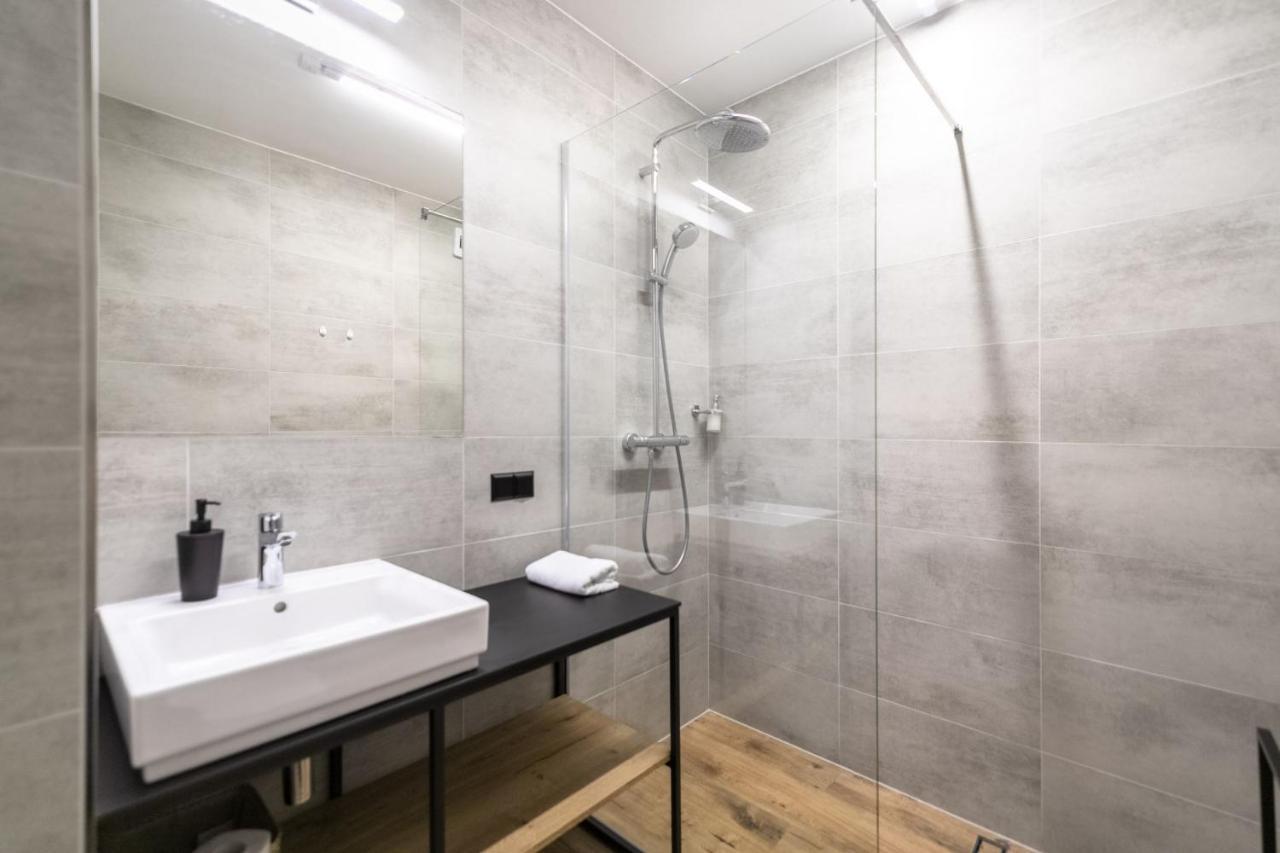 Apartamenty Pod Szyndzielnia Blisko Kolejki I Hali Pod Debowcem - Dream Apart Bielsko-Biała Buitenkant foto